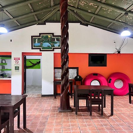 Hotel Catarata Rio Celeste ビハグア エクステリア 写真
