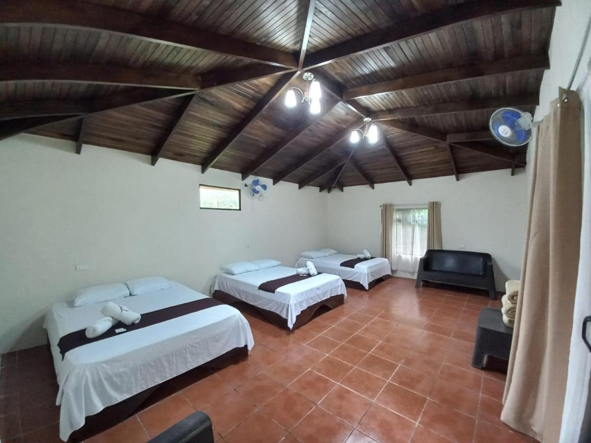 Hotel Catarata Rio Celeste ビハグア エクステリア 写真