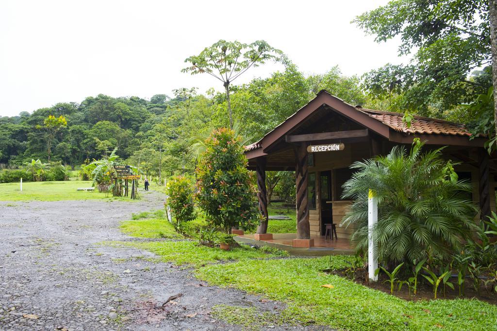 Hotel Catarata Rio Celeste ビハグア エクステリア 写真