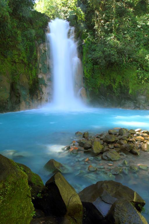 Hotel Catarata Rio Celeste ビハグア エクステリア 写真